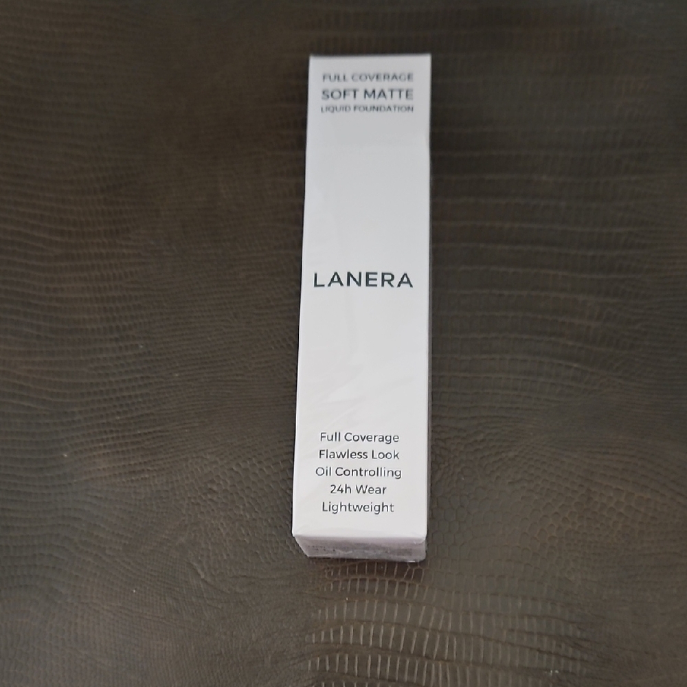 Soft Matte Liquid Foundation - Cream